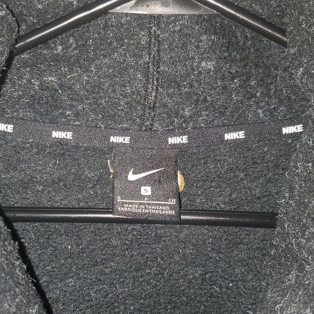 Nike Pullover - image 6